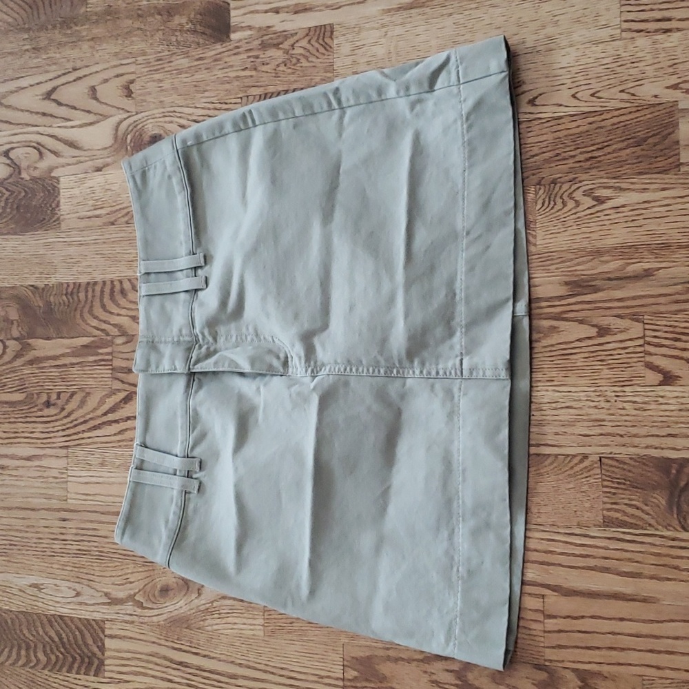 (8) GAP Khakis 100% Cotton Khaki Skirt Cargo Outdoor Casual Neutral Vacation